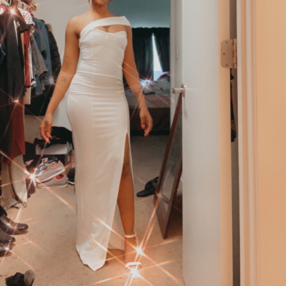White Cross Strap Maxi Dress